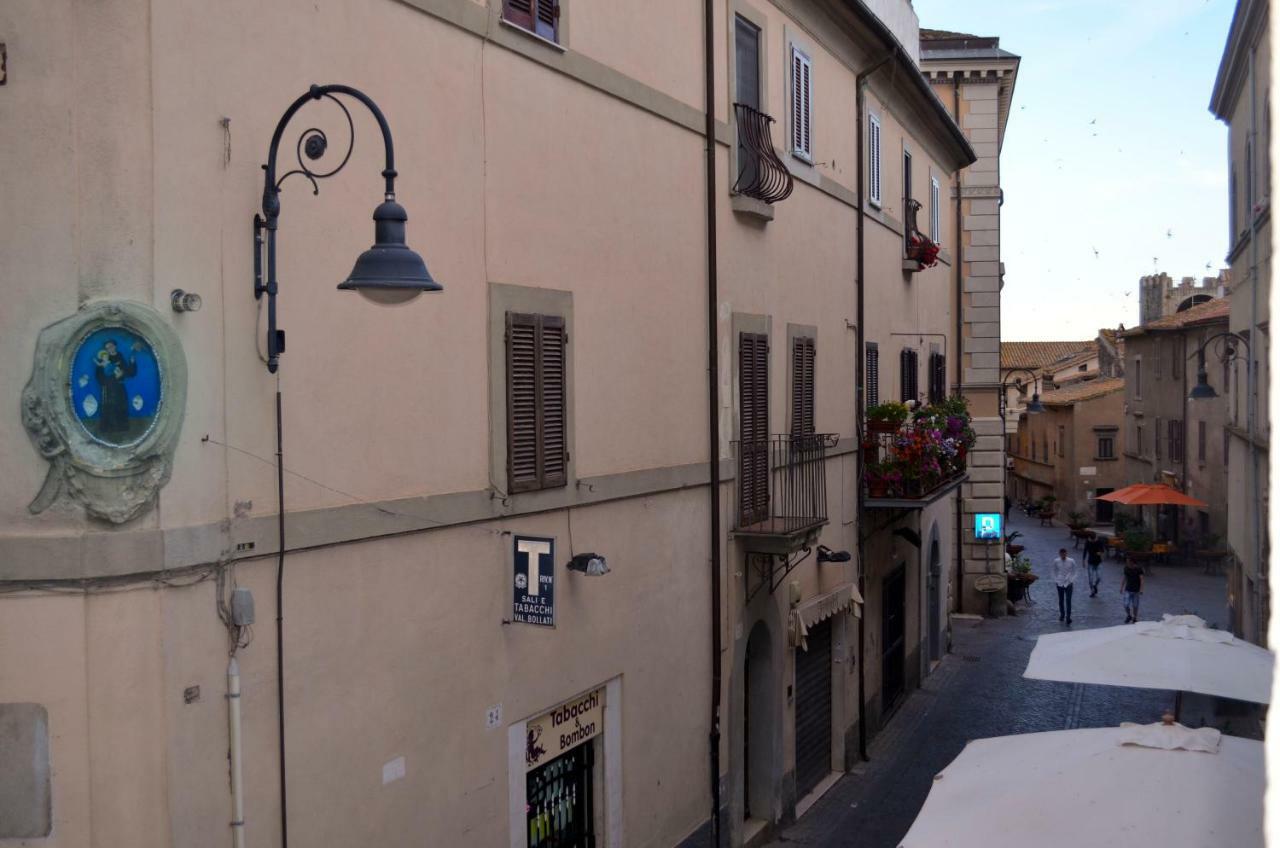 B&B Chiostro San Marco ตาร์กวิเนีย ภายนอก รูปภาพ